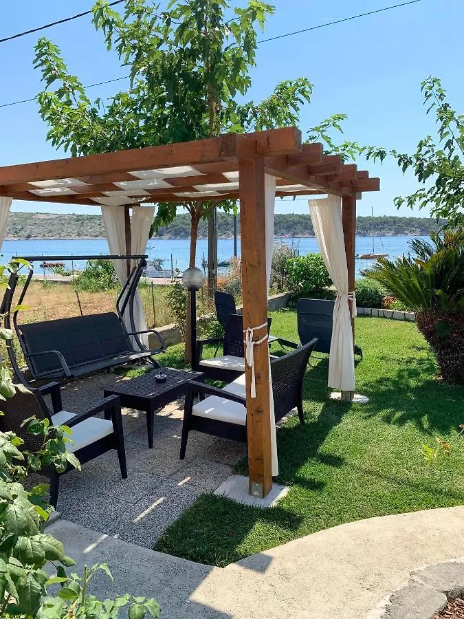 Haus Lupic Bed & Breakfast Barbat na Rabu Hırvatistan